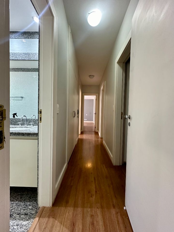 Apartamento à venda com 4 quartos, 210m² - Foto 7