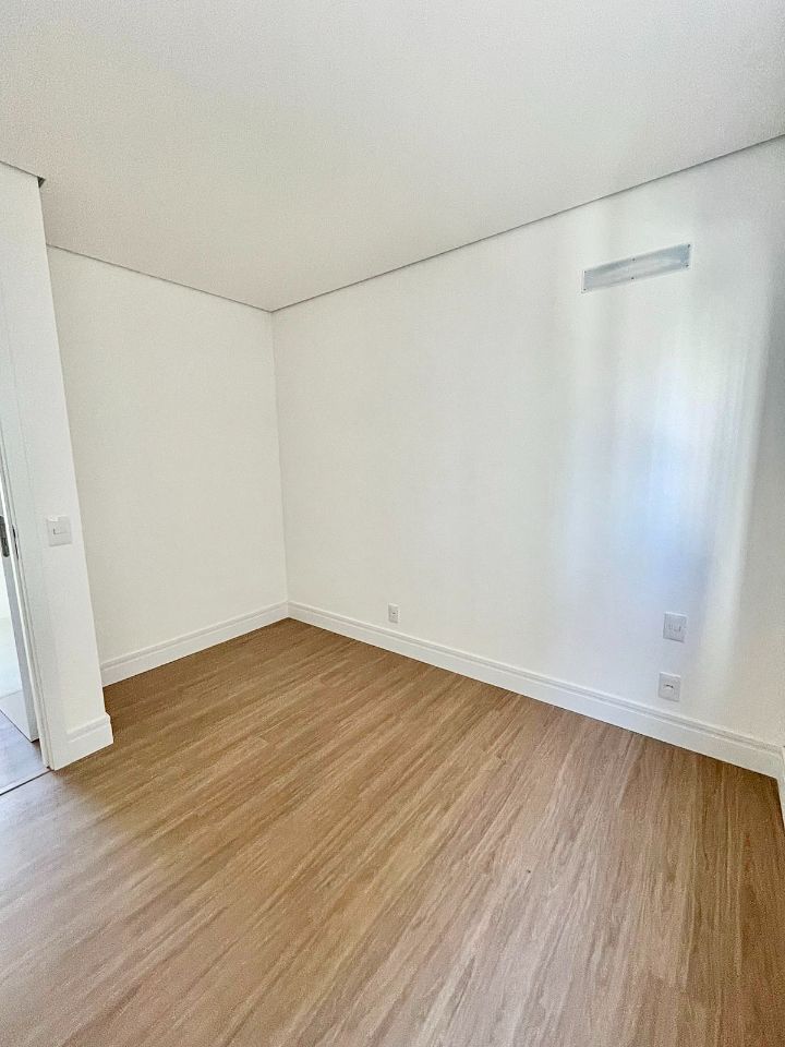 Apartamento à venda com 3 quartos, 97m² - Foto 11