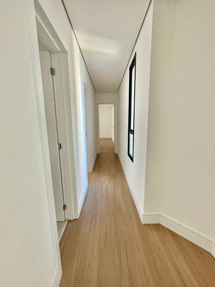 Apartamento à venda com 3 quartos, 97m² - Foto 4