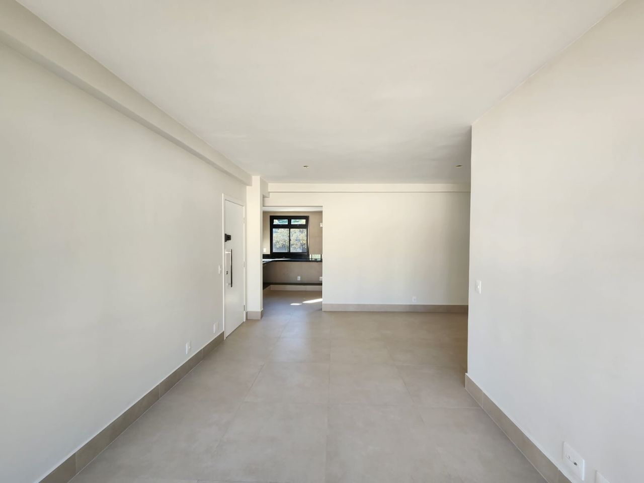 Apartamento à venda com 3 quartos, 85m² - Foto 3