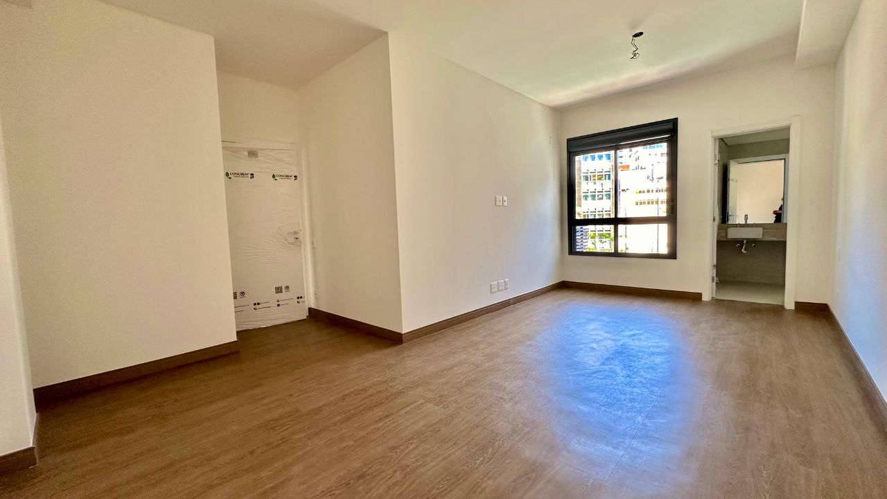 Apartamento à venda com 3 quartos, 150m² - Foto 11