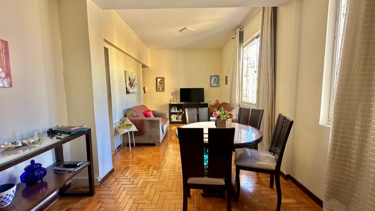 Apartamento à venda com 2 quartos, 58m² - Foto 1