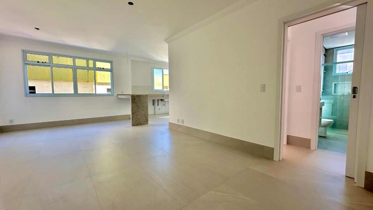 Apartamento à venda com 3 quartos, 86m² - Foto 1