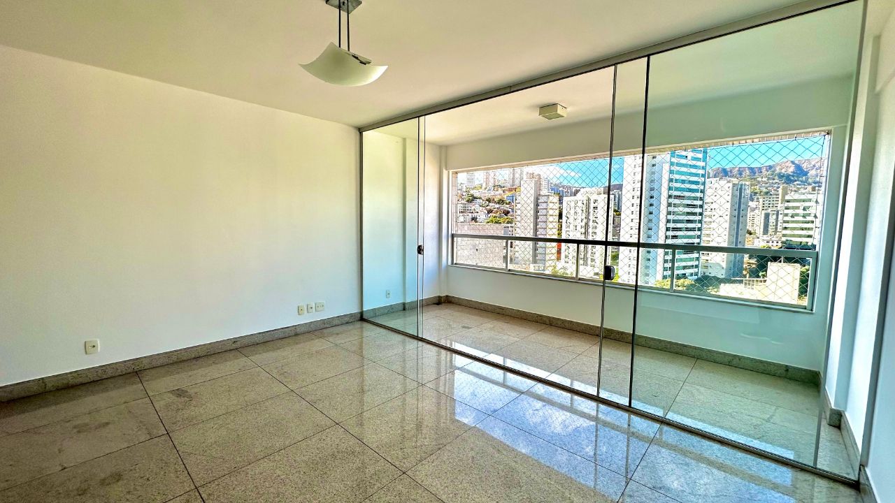 Apartamento à venda com 3 quartos, 115m² - Foto 4