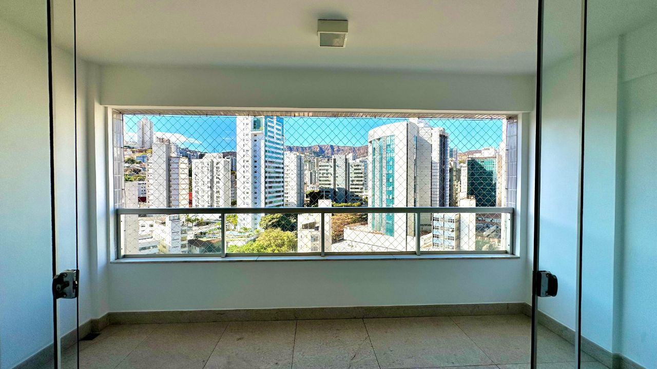 Apartamento à venda com 3 quartos, 115m² - Foto 10