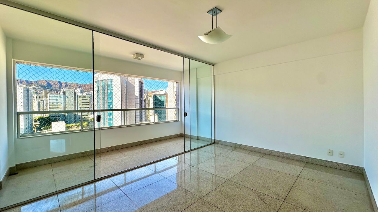 Apartamento à venda com 3 quartos, 115m² - Foto 9