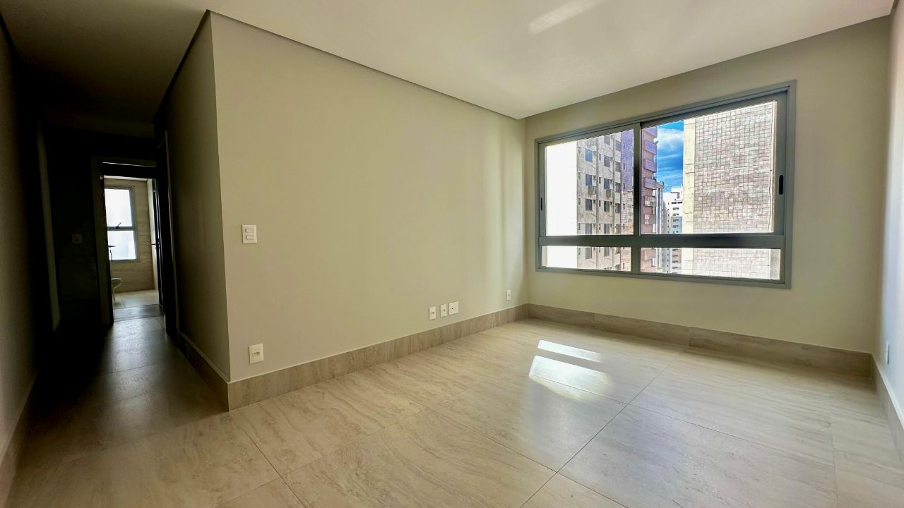 Apartamento à venda com 2 quartos, 62m² - Foto 2