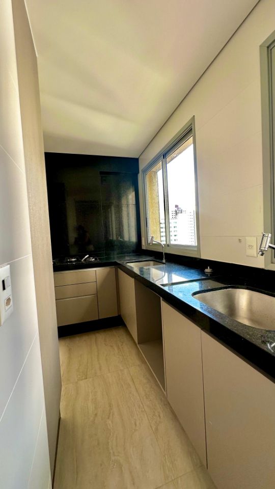 Apartamento à venda com 2 quartos, 62m² - Foto 4