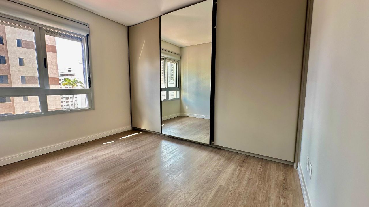 Apartamento à venda com 2 quartos, 62m² - Foto 8