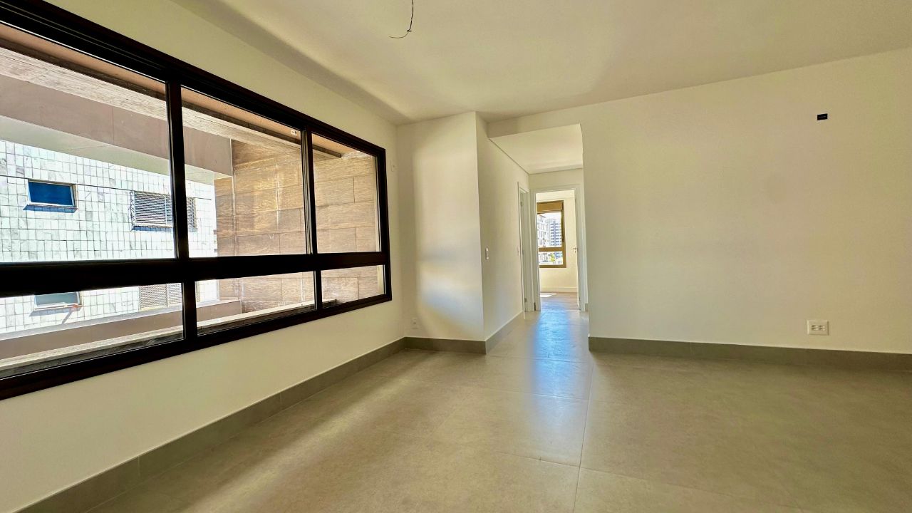 Apartamento à venda com 3 quartos, 87m² - Foto 2