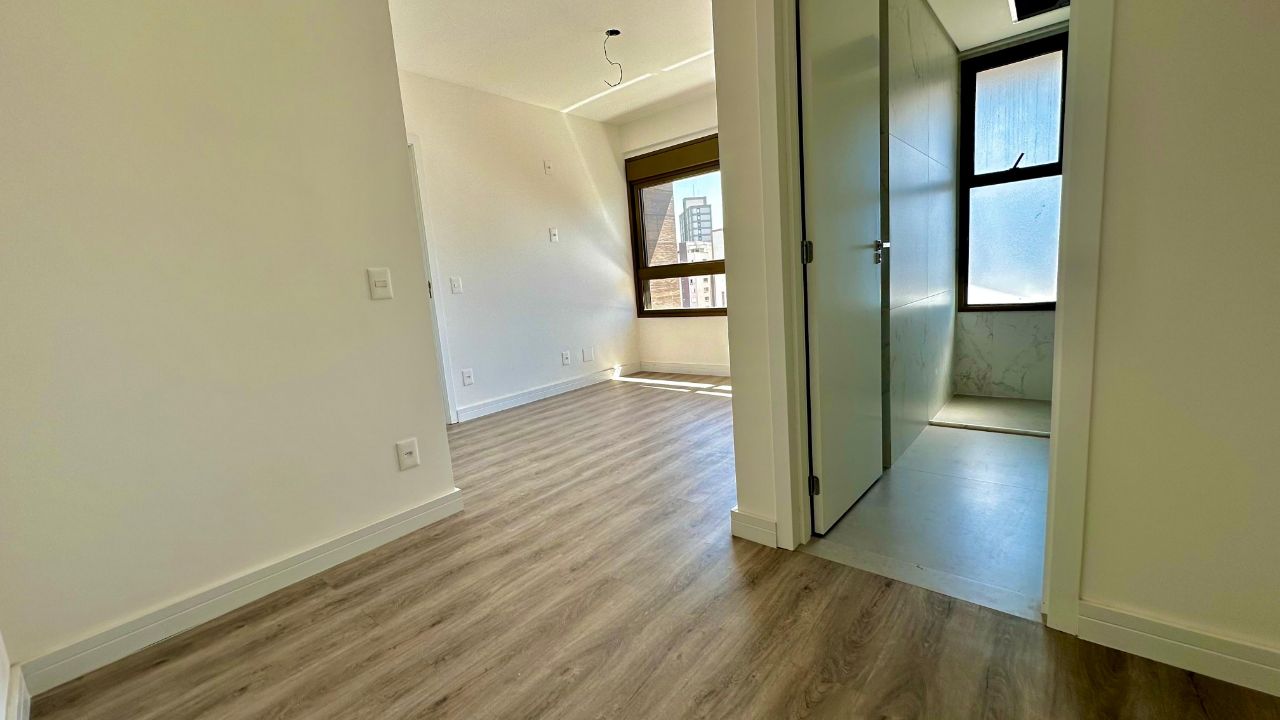 Apartamento à venda com 3 quartos, 87m² - Foto 10