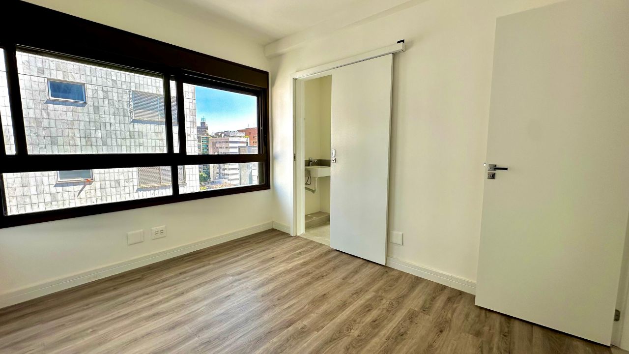 Apartamento à venda com 3 quartos, 87m² - Foto 13