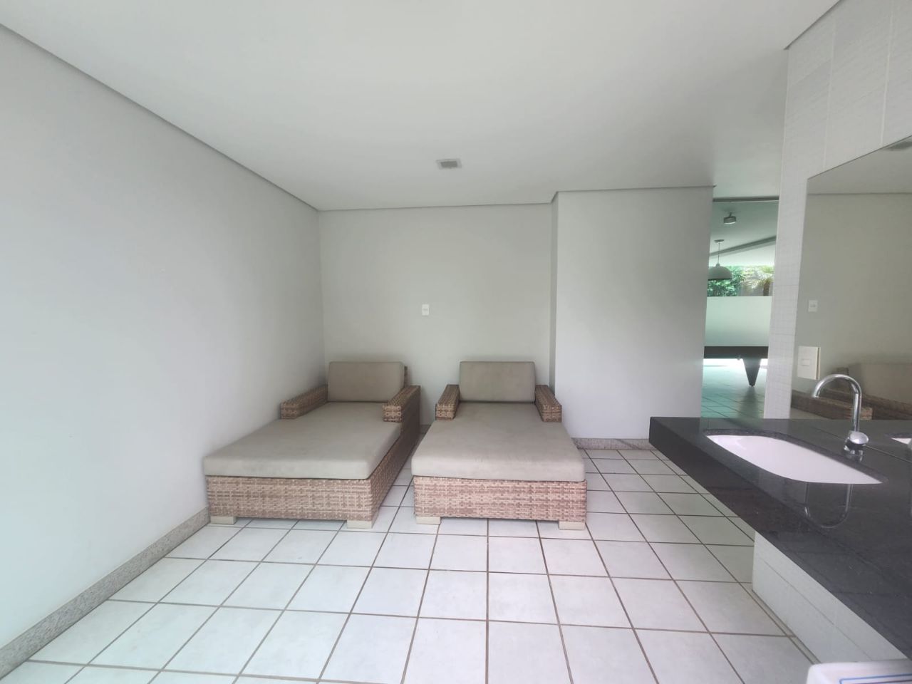 Apartamento à venda com 2 quartos, 69m² - Foto 14