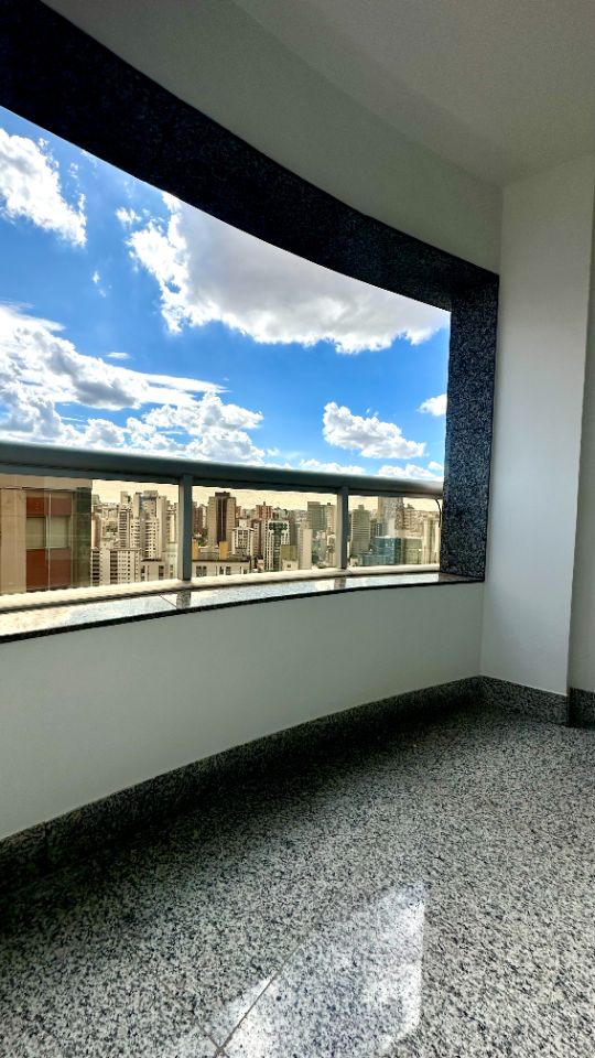 Apartamento à venda com 3 quartos, 83m² - Foto 3