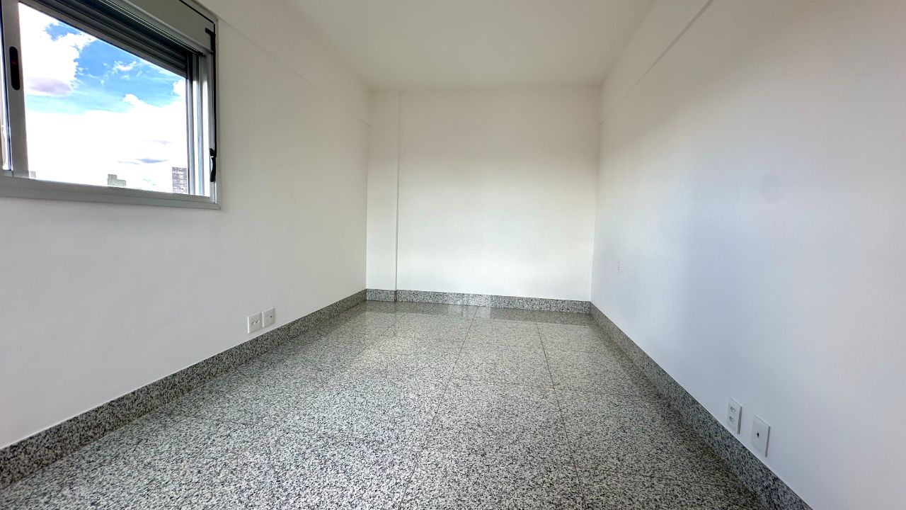 Apartamento à venda com 3 quartos, 83m² - Foto 13