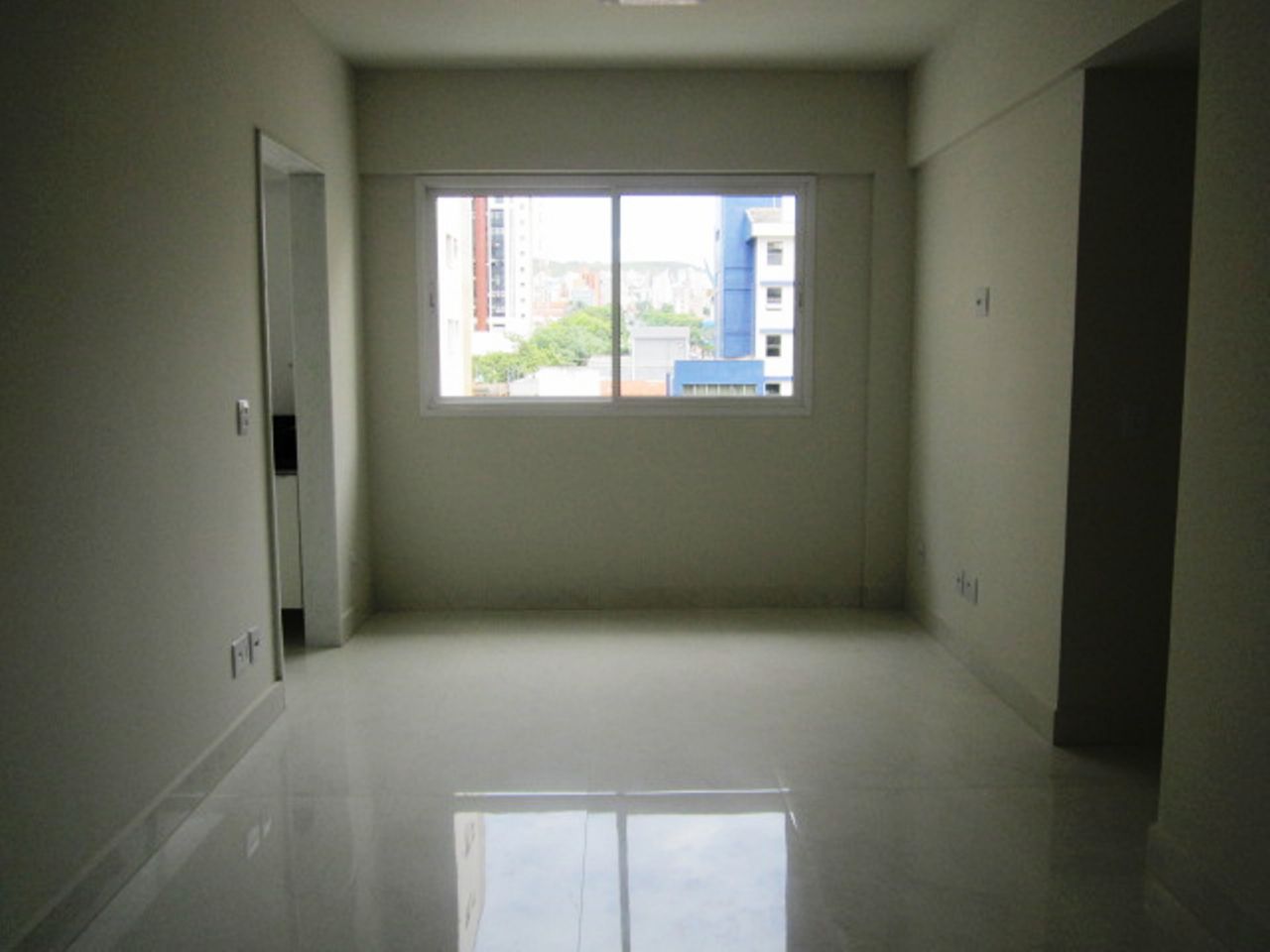 Apartamento à venda com 3 quartos, 73m² - Foto 3