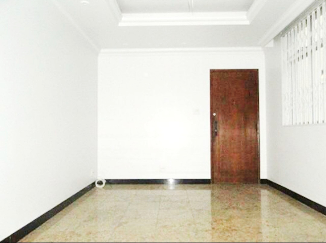 Apartamento à venda com 4 quartos, 160m² - Foto 2