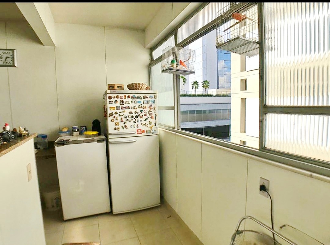 Apartamento à venda com 4 quartos, 140m² - Foto 10