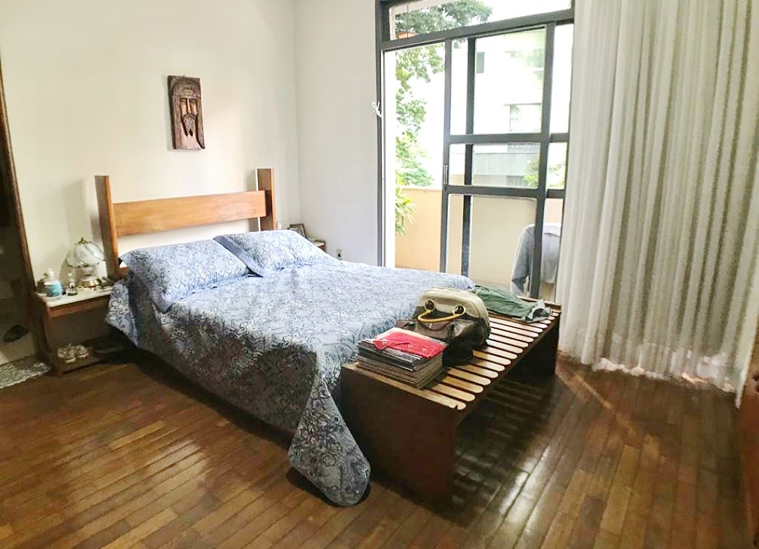 Apartamento à venda com 4 quartos, 140m² - Foto 7