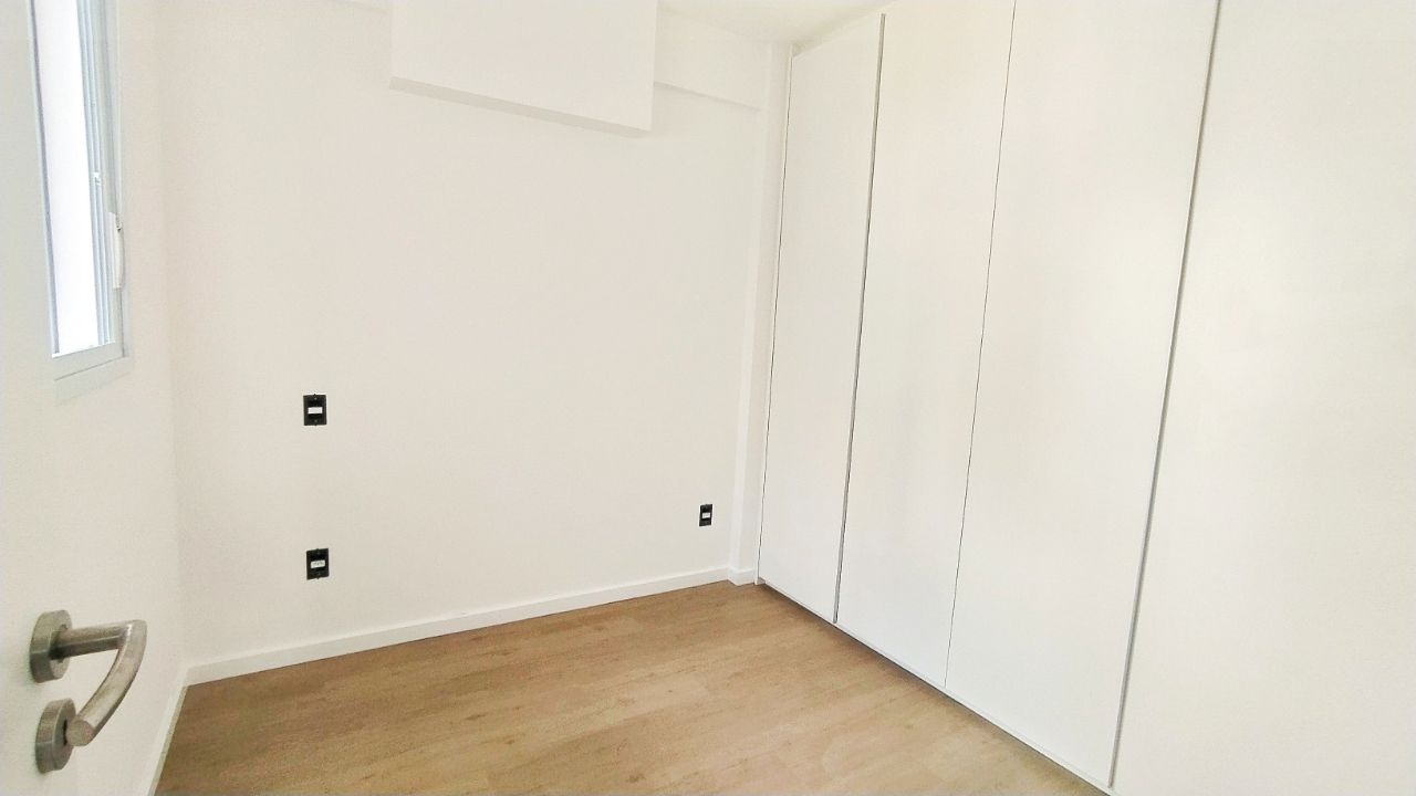 Apartamento à venda com 3 quartos, 85m² - Foto 5