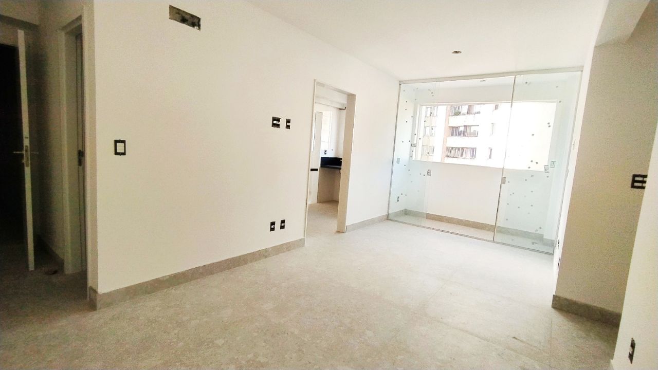 Apartamento à venda com 3 quartos, 85m² - Foto 1