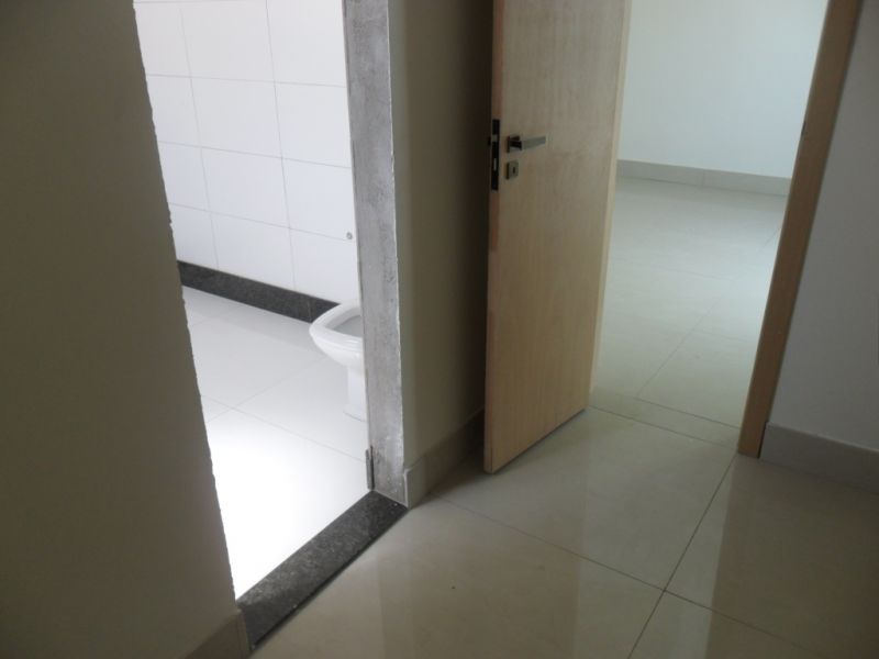 Apartamento à venda com 3 quartos, 200m² - Foto 8