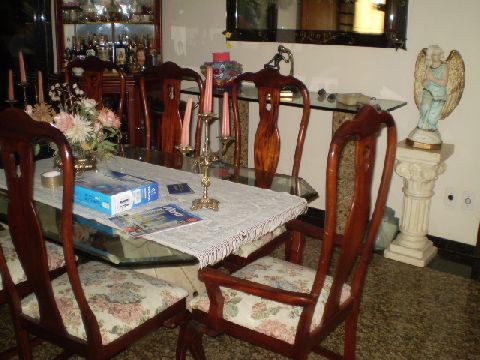 Casa à venda com 4 quartos, 200m² - Foto 2