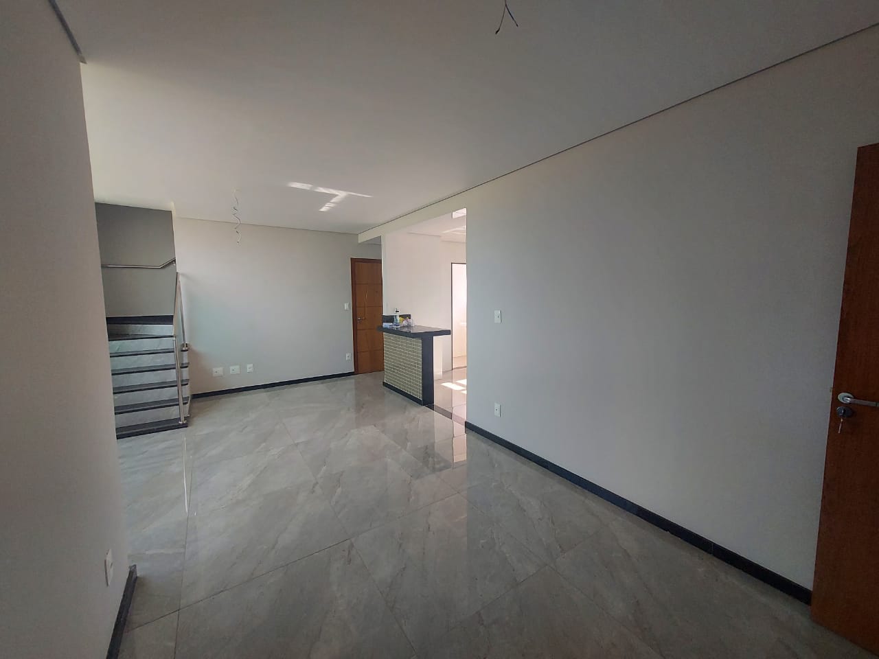 Cobertura à venda com 4 quartos, 170m² - Foto 1