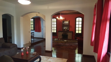 Casa à venda com 4 quartos, 500m² - Foto 1