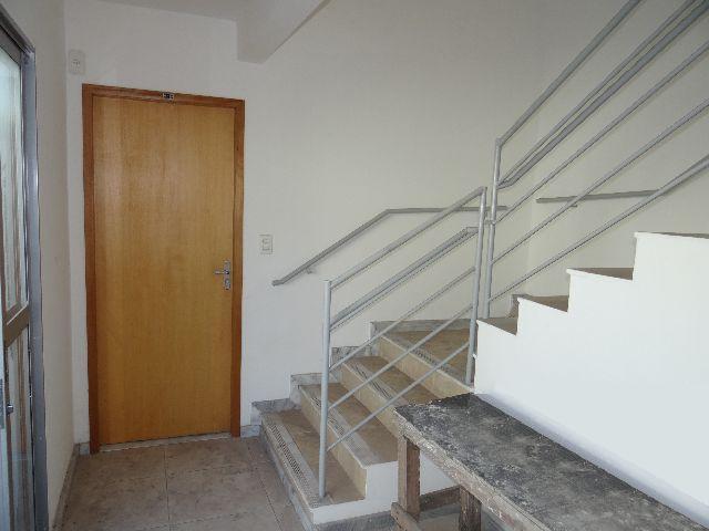 Apartamento à venda com 2 quartos, 64m² - Foto 11
