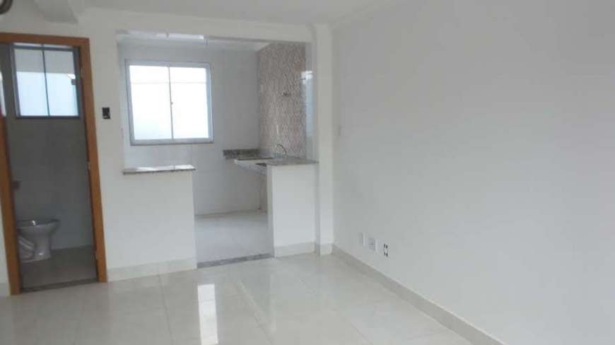 Casa à venda com 2 quartos, 44m² - Foto 3