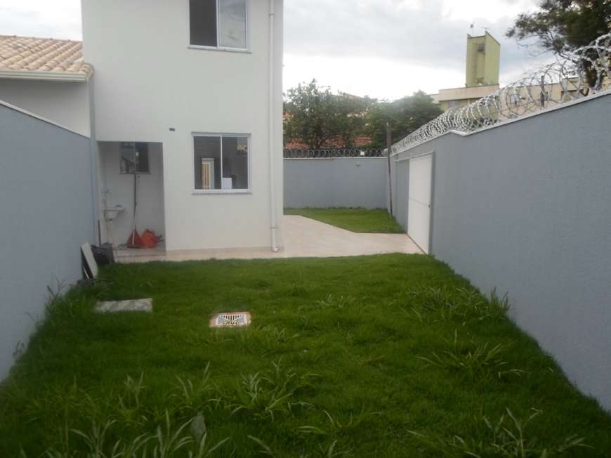 Casa à venda com 2 quartos, 44m² - Foto 5