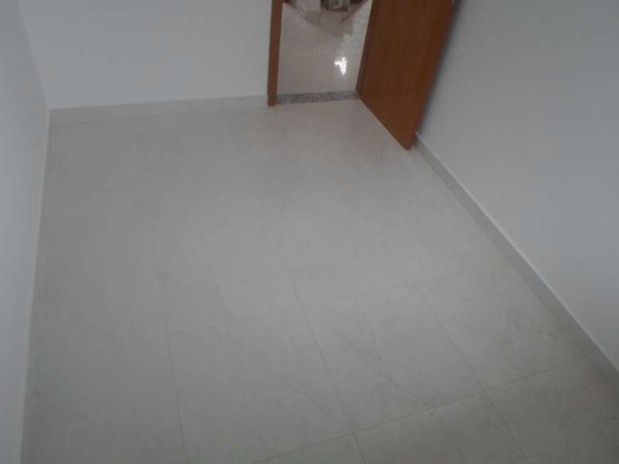 Casa à venda com 2 quartos, 44m² - Foto 12