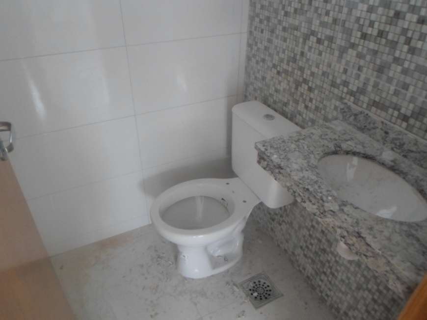 Casa à venda com 2 quartos, 44m² - Foto 18