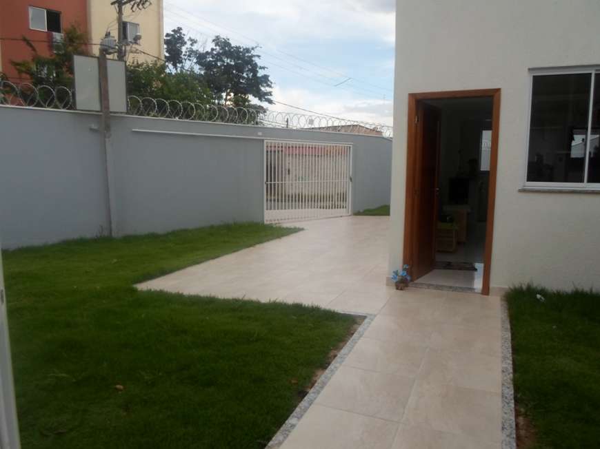 Casa à venda com 2 quartos, 44m² - Foto 19
