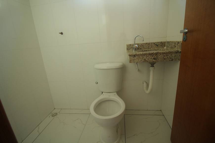 Casa à venda com 2 quartos, 58m² - Foto 6