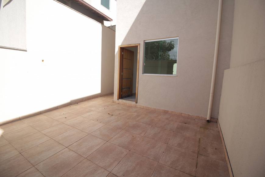 Casa à venda com 2 quartos, 58m² - Foto 10