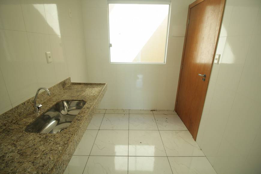 Casa à venda com 2 quartos, 58m² - Foto 22