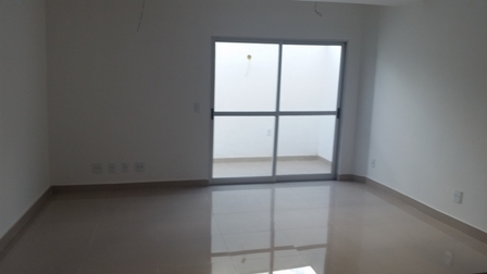 Apartamento à venda com 3 quartos, 85m² - Foto 2