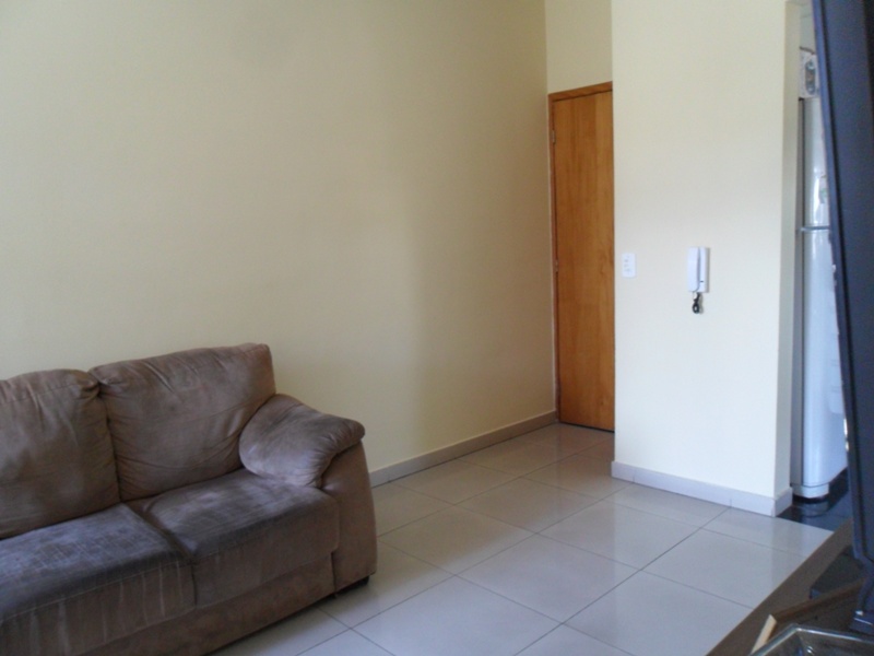 Apartamento à venda com 2 quartos, 67m² - Foto 4