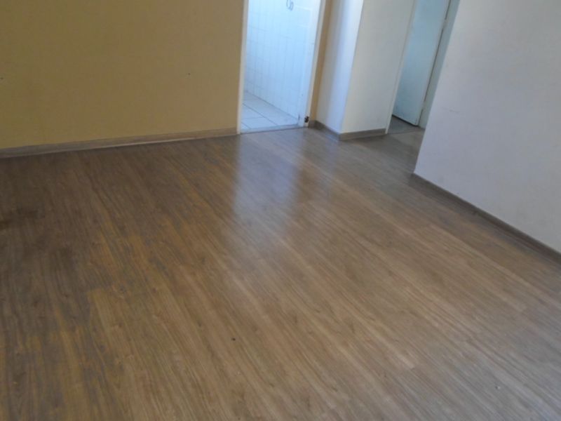 Apartamento à venda com 3 quartos, 71m² - Foto 2