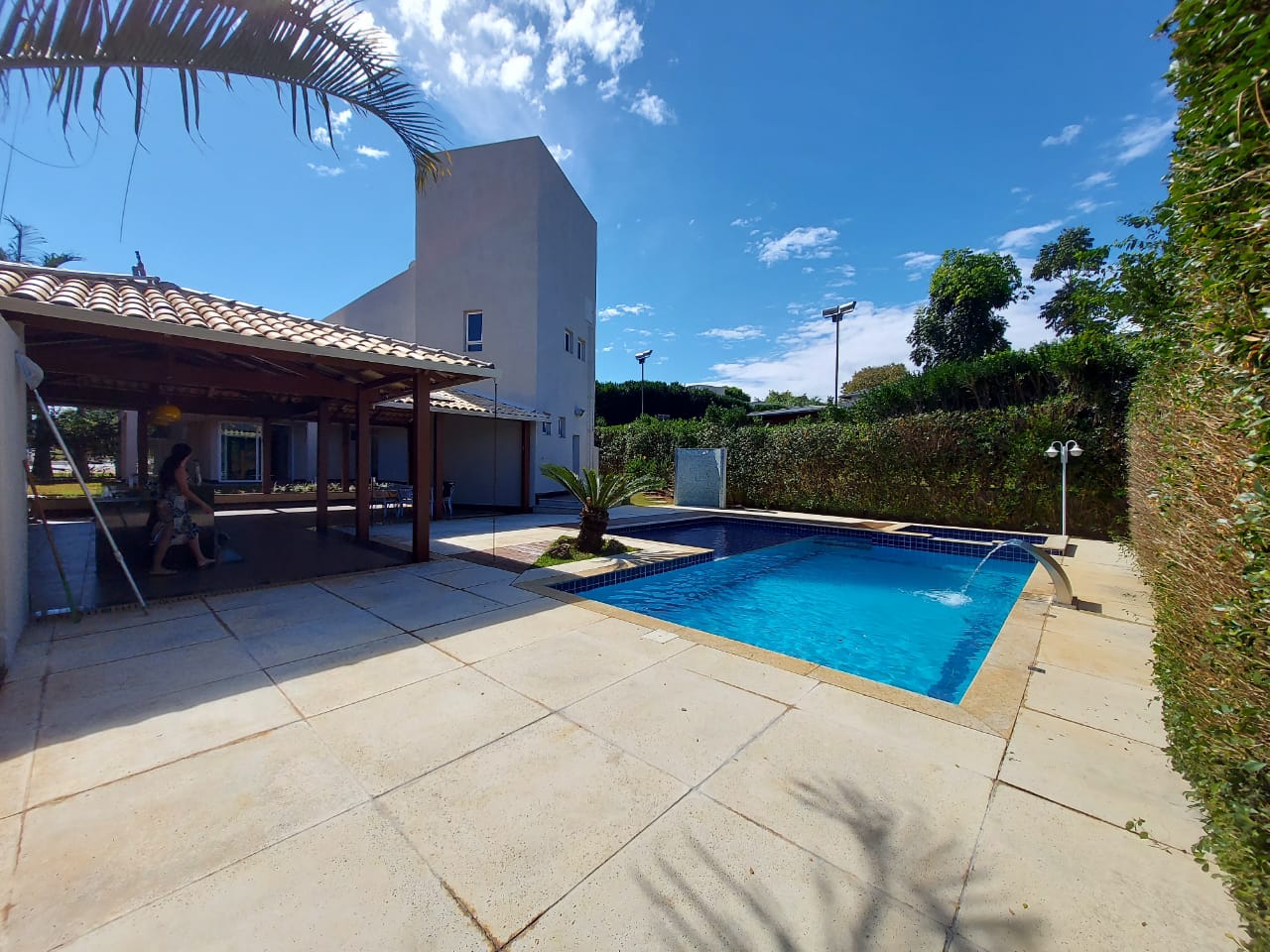 Casa à venda com 4 quartos, 432m² - Foto 2