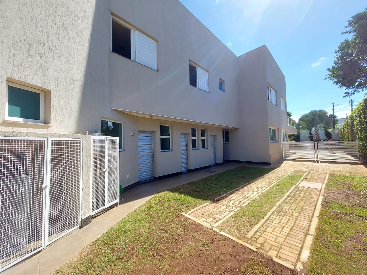 Casa à venda com 4 quartos, 432m² - Foto 10