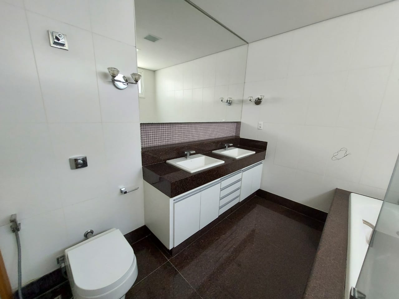 Casa à venda com 4 quartos, 432m² - Foto 25
