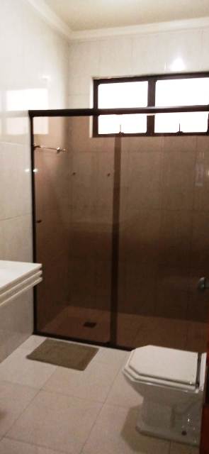 Casa à venda com 4 quartos, 381m² - Foto 17