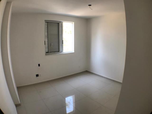 Apartamento à venda com 2 quartos, 85m² - Foto 4