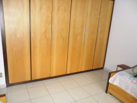 Casa à venda com 4 quartos, 220m² - Foto 3
