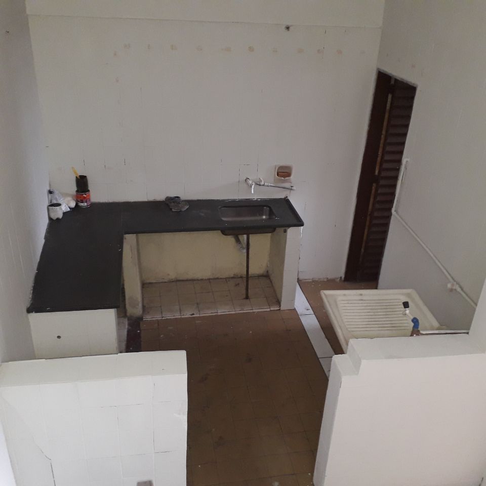 Casa para alugar com 2 quartos, 65m² - Foto 2