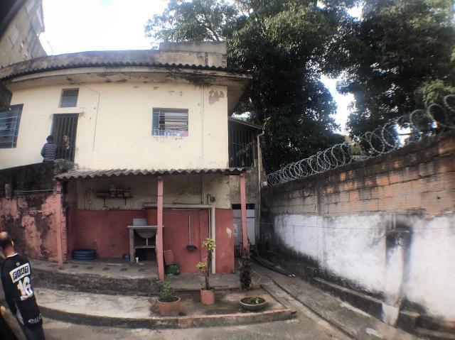 Casa à venda com 5 quartos, 140m² - Foto 3