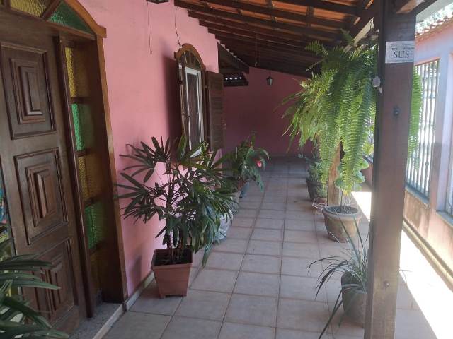 Casa à venda com 3 quartos, 200m² - Foto 4
